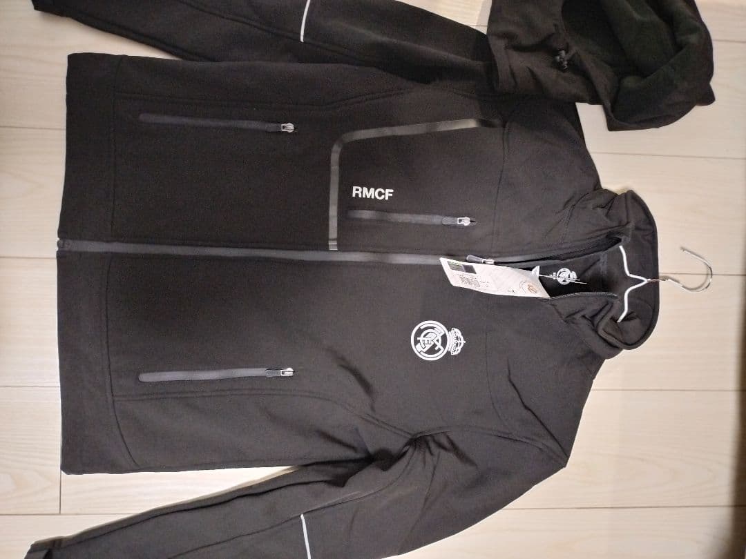 レアル・マドリード ソフトシェルジャケット S ブラック