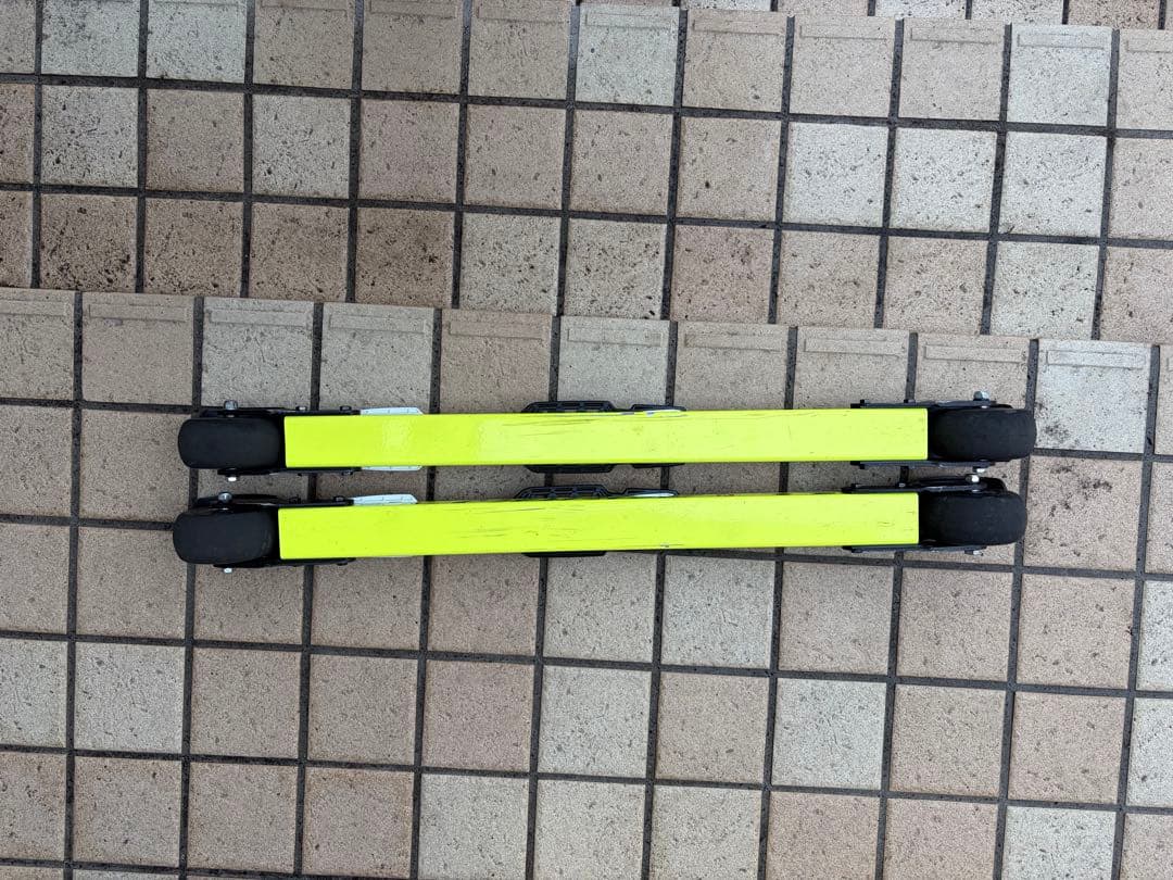 MARWE ローラースキー イエロー 箱付き