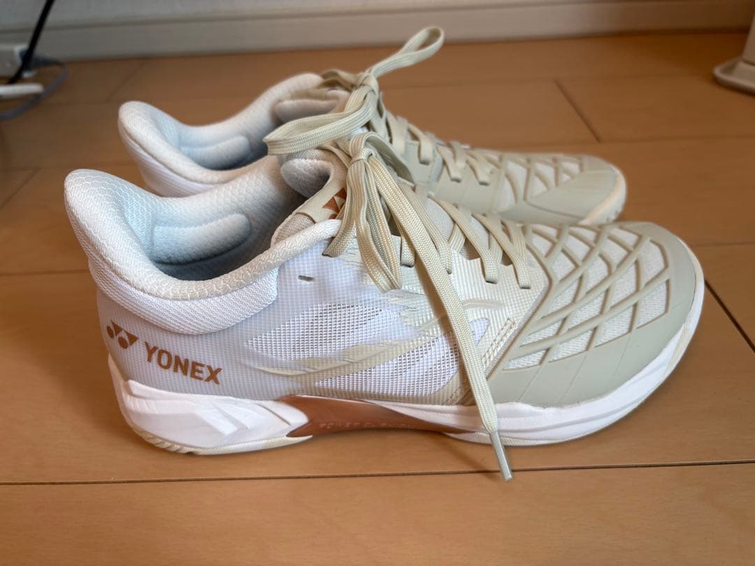 YONEX バドミントンシューズ 24.5cm カスケードドライブライトベージュ