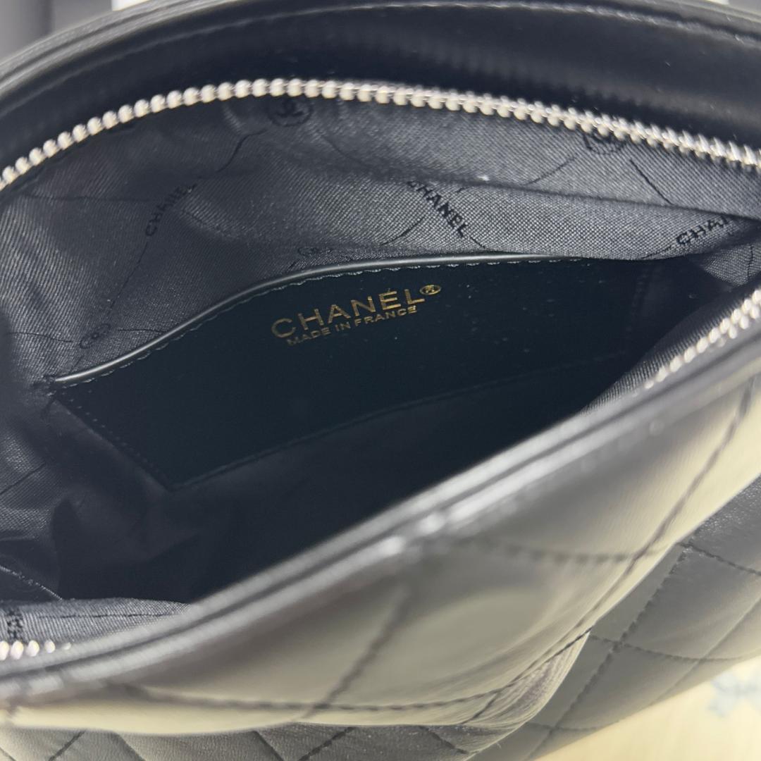 美品✨VIP✨限定ブラックレザー ショルダーバッグ
