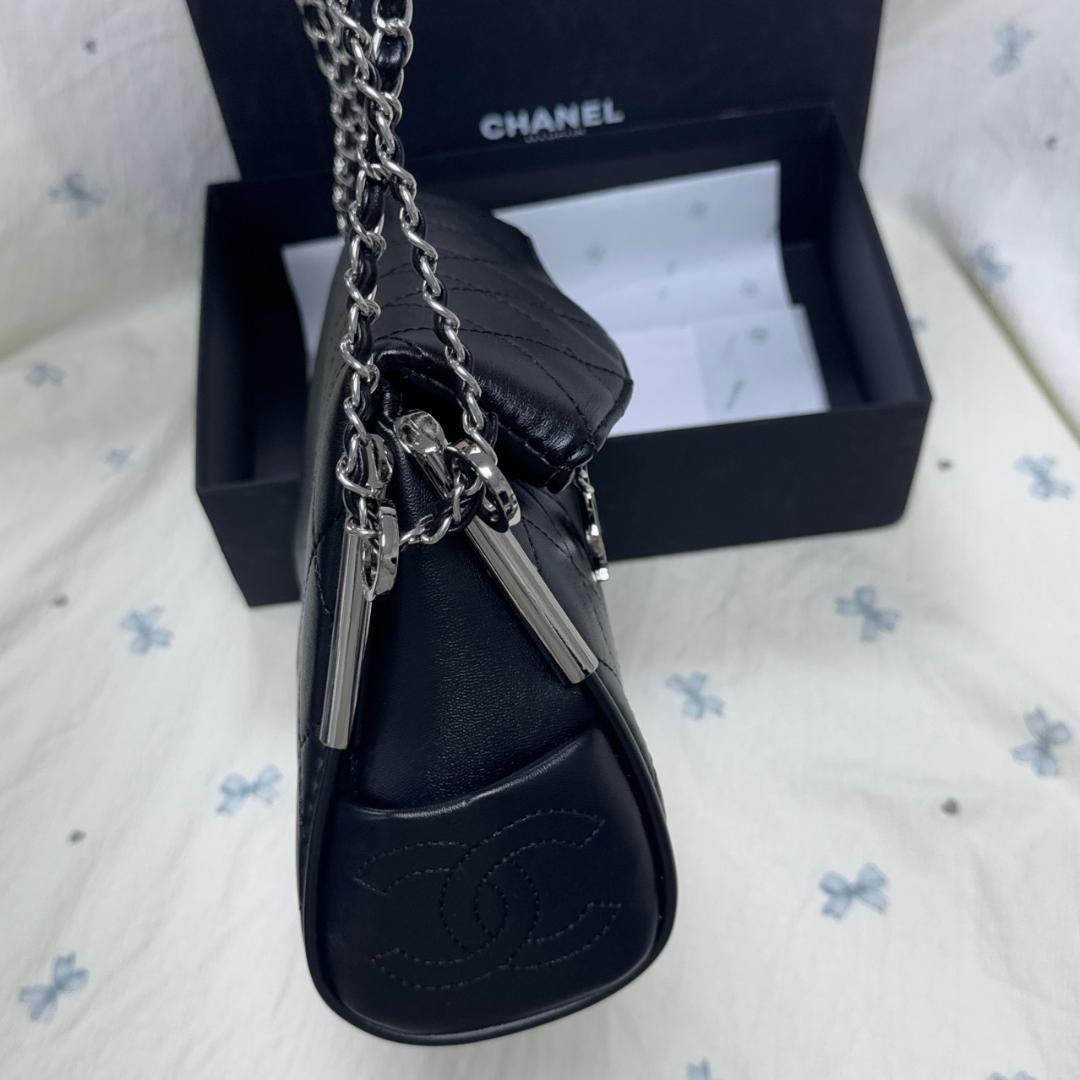 美品✨VIP✨限定ブラックレザー ショルダーバッグ