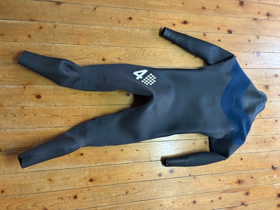4Dウェットスーツ セミドライ　4ディメンション 3/3mm XL