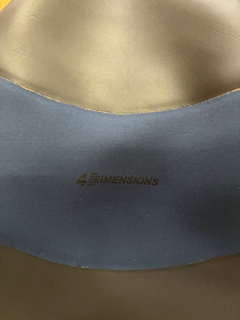 4Dウェットスーツ セミドライ　4ディメンション 3/3mm XL