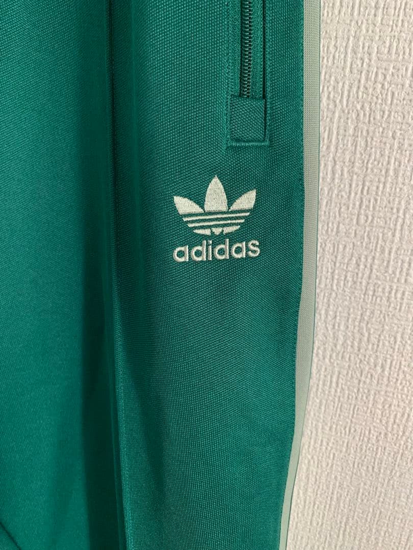 『新品タグ付』adidasアディダスオリジナルストラックパンツ XLサイズ