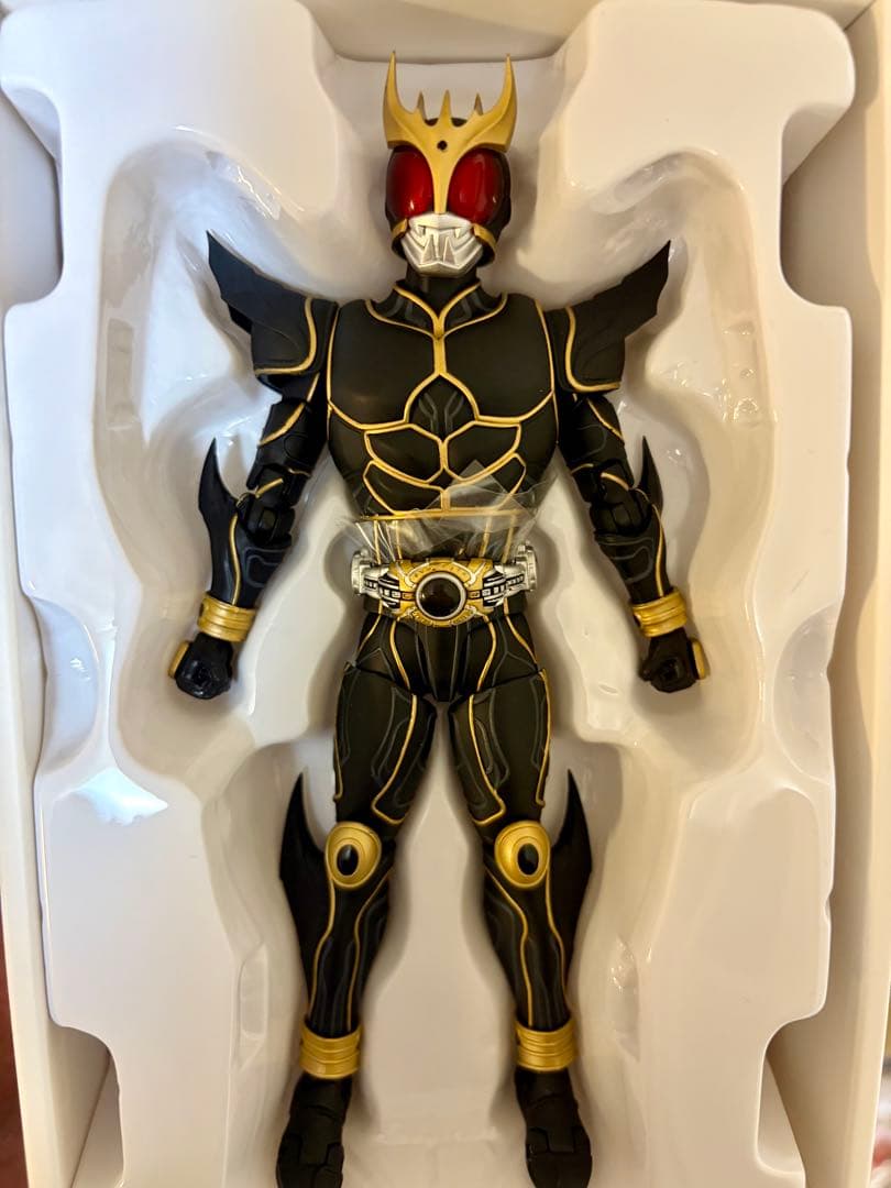 S.H.Figuarts 真骨彫 仮面ライダークウガ アルティメットフォーム