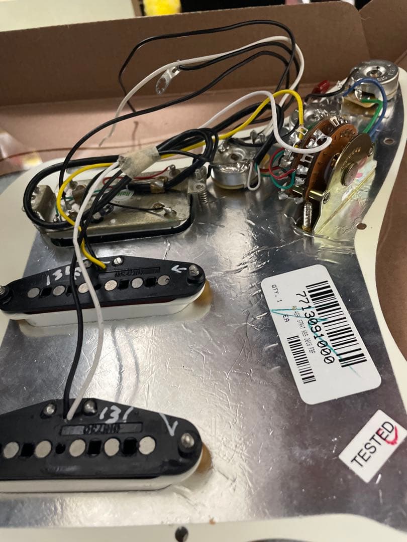 Fender Player ストラトキャスターSSH 電装系セット