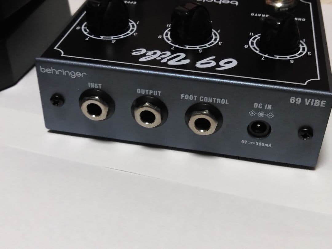 behringer 69 Vibe エクスプレッションペダルセット