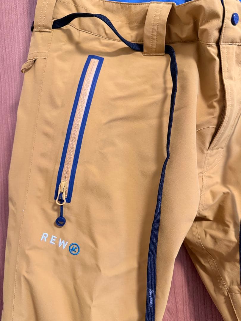 REW イエロースノーボードパンツ