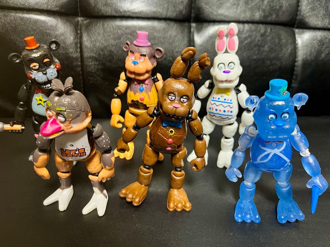 Five Nights at Freddy's フィギュア 6体　胸のランプ光る