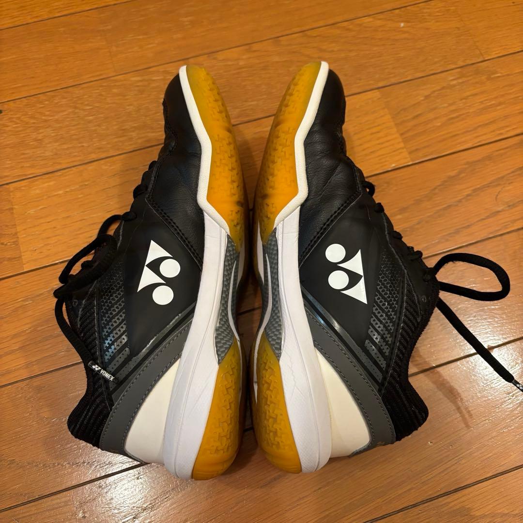 YONEX バドミントンシューズ 23.5cm