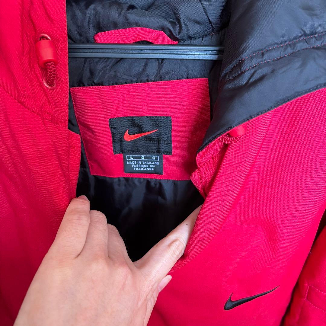 Nike 赤 ベンチコート Lサイズ