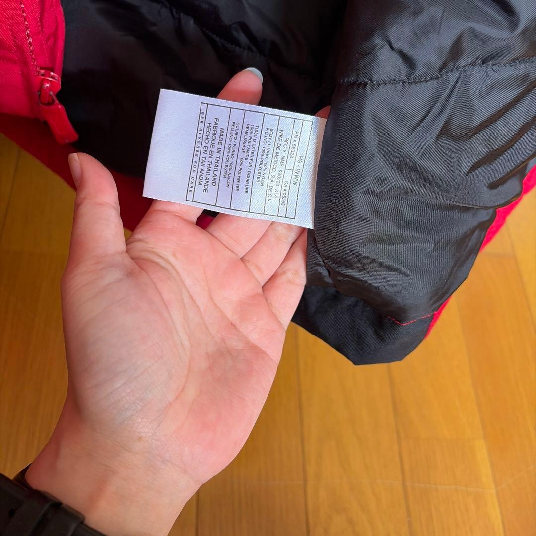 Nike 赤 ベンチコート Lサイズ