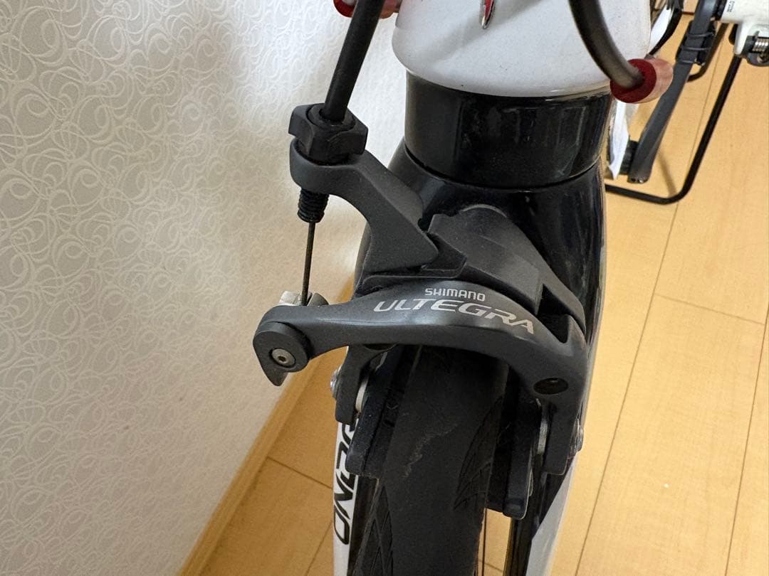 ピナレロPinarello FP QUATTRO Carbonサイコン　付き