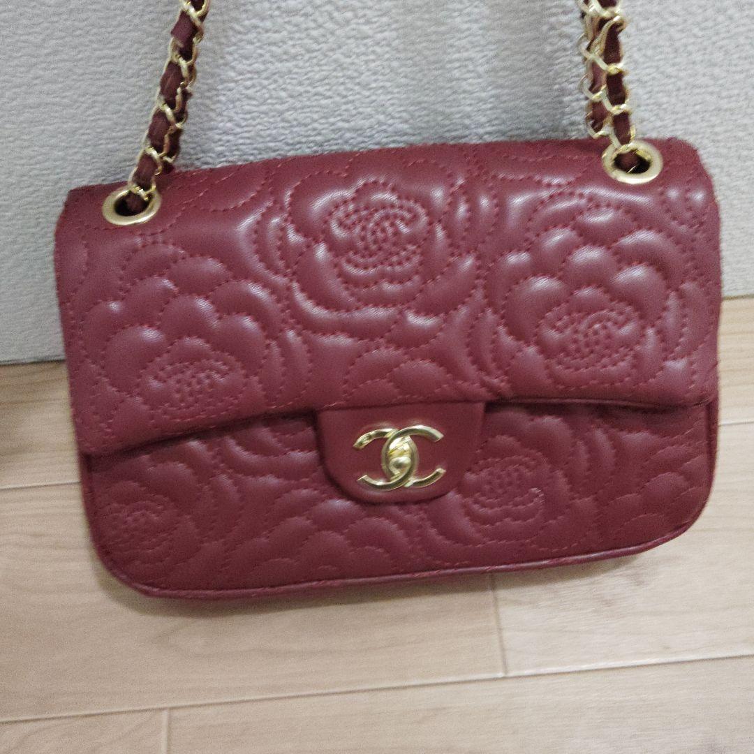 大人気CHANEL ノベルティーショルダーバッグ