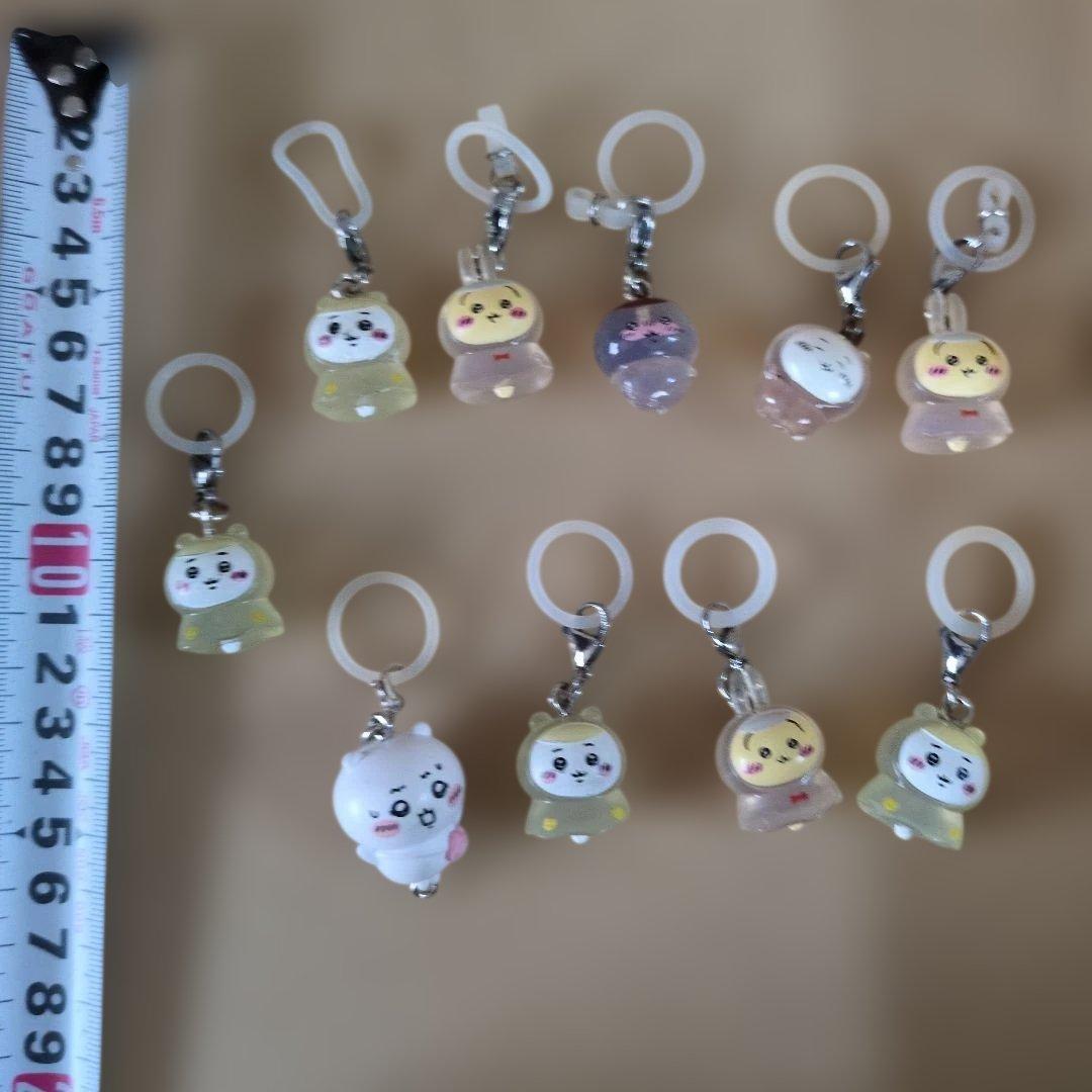 サ*ー様 ちいかわ めじるしアクセサリー　キーホルダー　ストラップ うさぎ　ハチ
