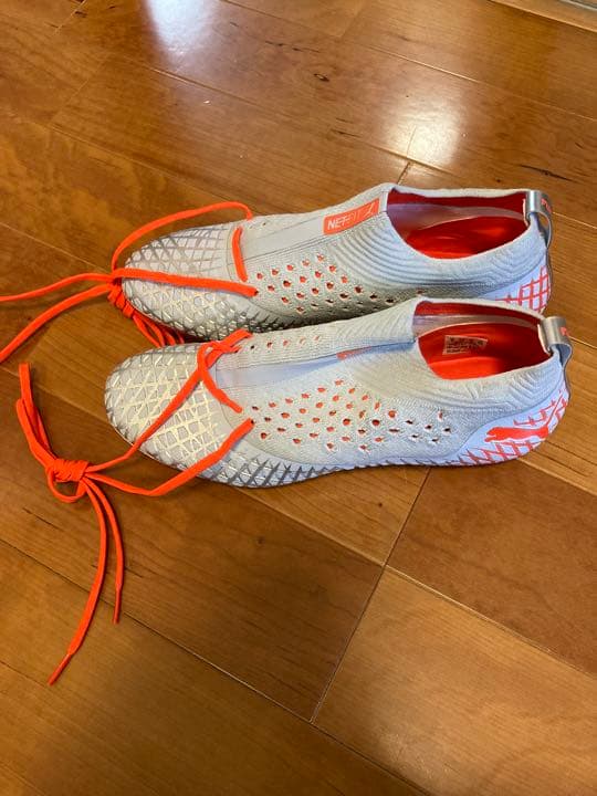 サッカースパイク　プーマ　フューチャー　28㎝