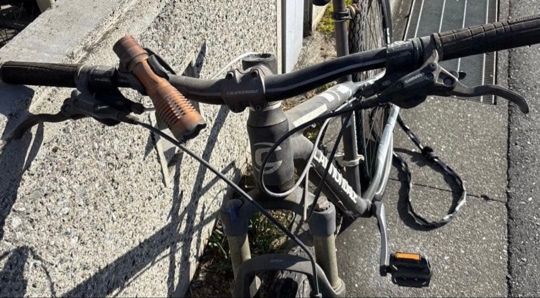 【ジャンク】CANNONDALE マウンテンバイク ブラック【引き取り限定】