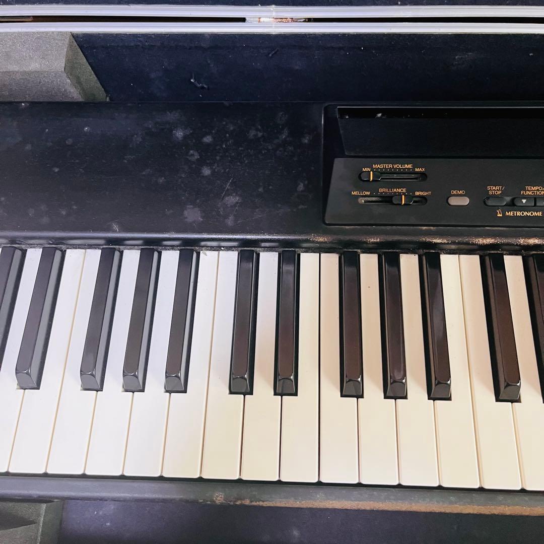 YAMAHA電子ピアノP-80 ハードケース　譜面台付き