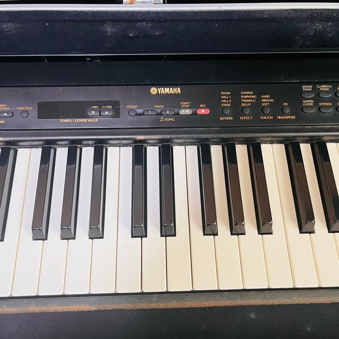 YAMAHA電子ピアノP-80 ハードケース　譜面台付き