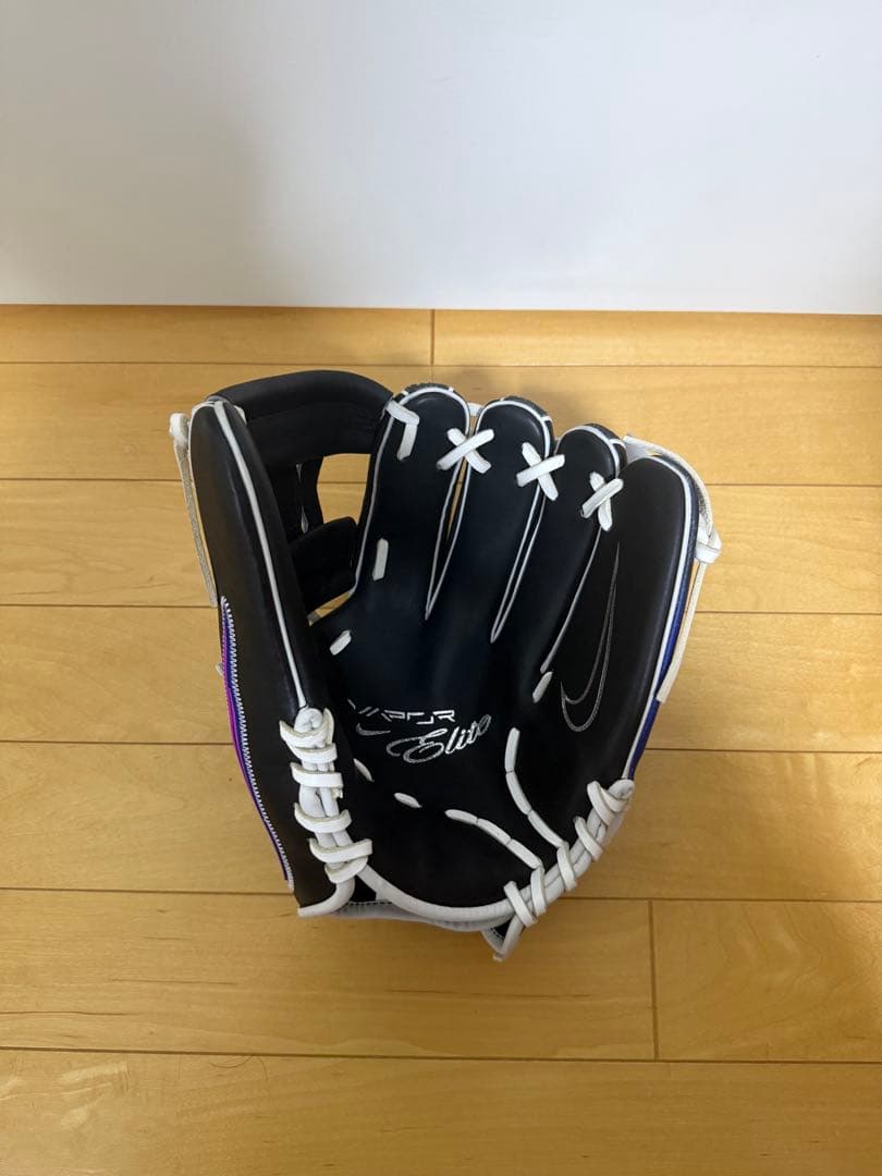 ナイキ 硬式グローブ Vapor Elite日本未発売