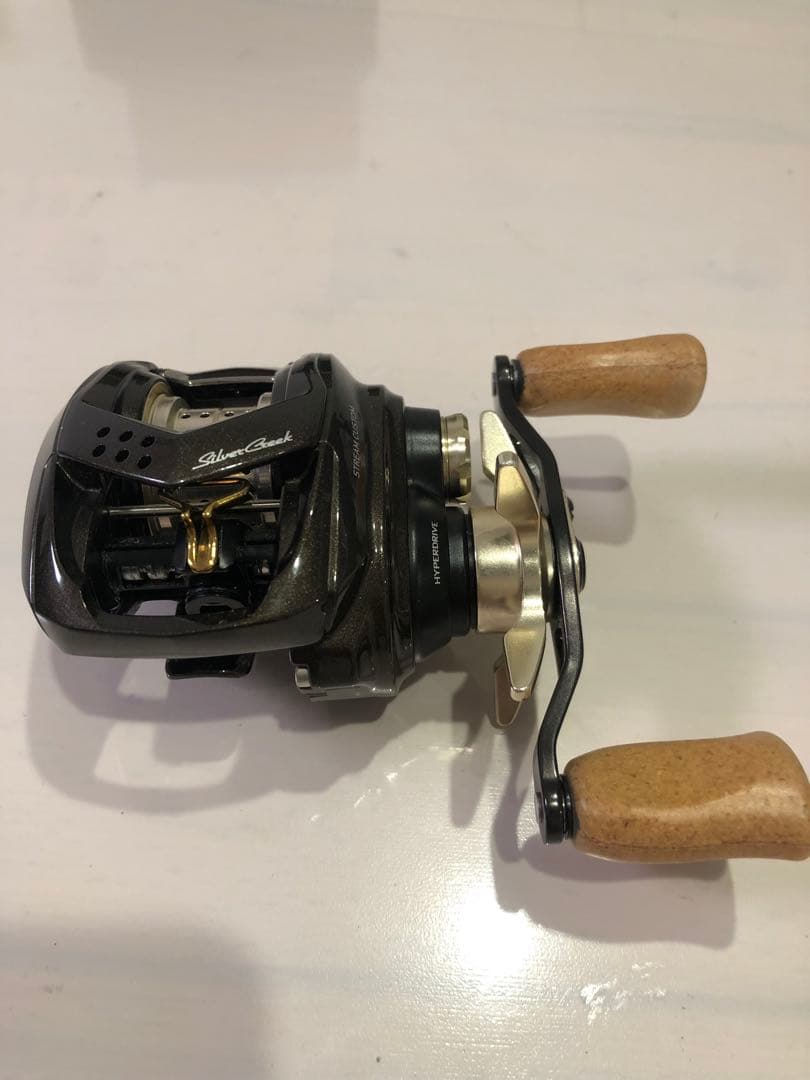 ダイワ　シルバークリーク AIR TW STREAM CUSTOM 8.5L