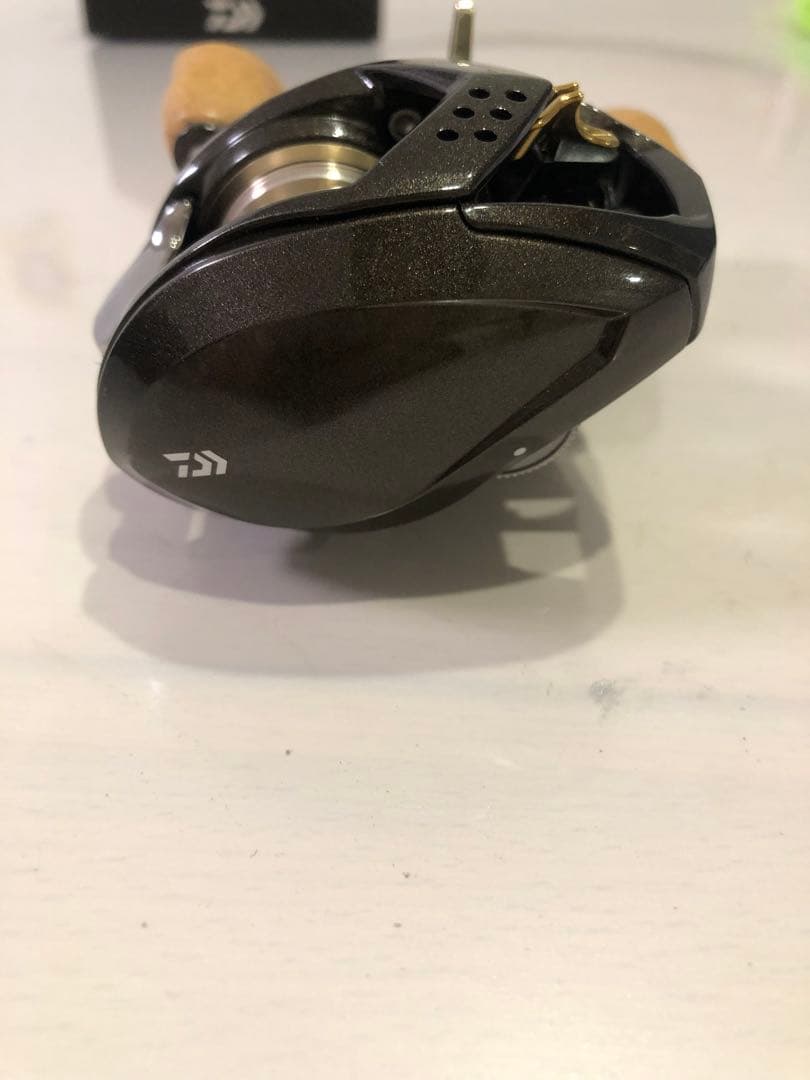 ダイワ　シルバークリーク AIR TW STREAM CUSTOM 8.5L