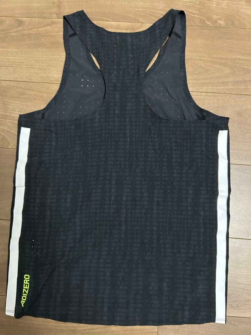 adizero アディゼロ ランニングシングレット Sサイズ