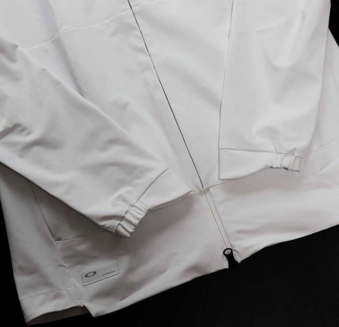 《オークリー》未使用 はっ水 4WAYストレッチ ジャケット ゴルフウェア XL