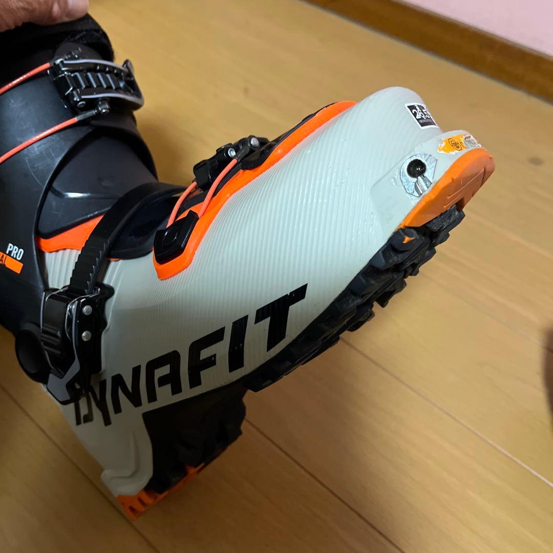 ディナフィットRADICALラディカル 山スキーブーツ　定価154,000円