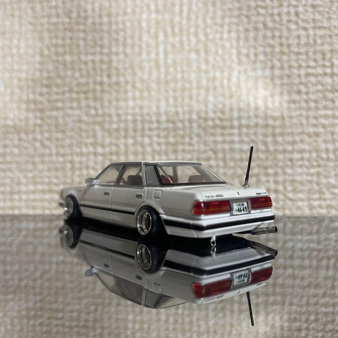 トミカリミテッド トヨタ　クラウン　1/64 カスタム