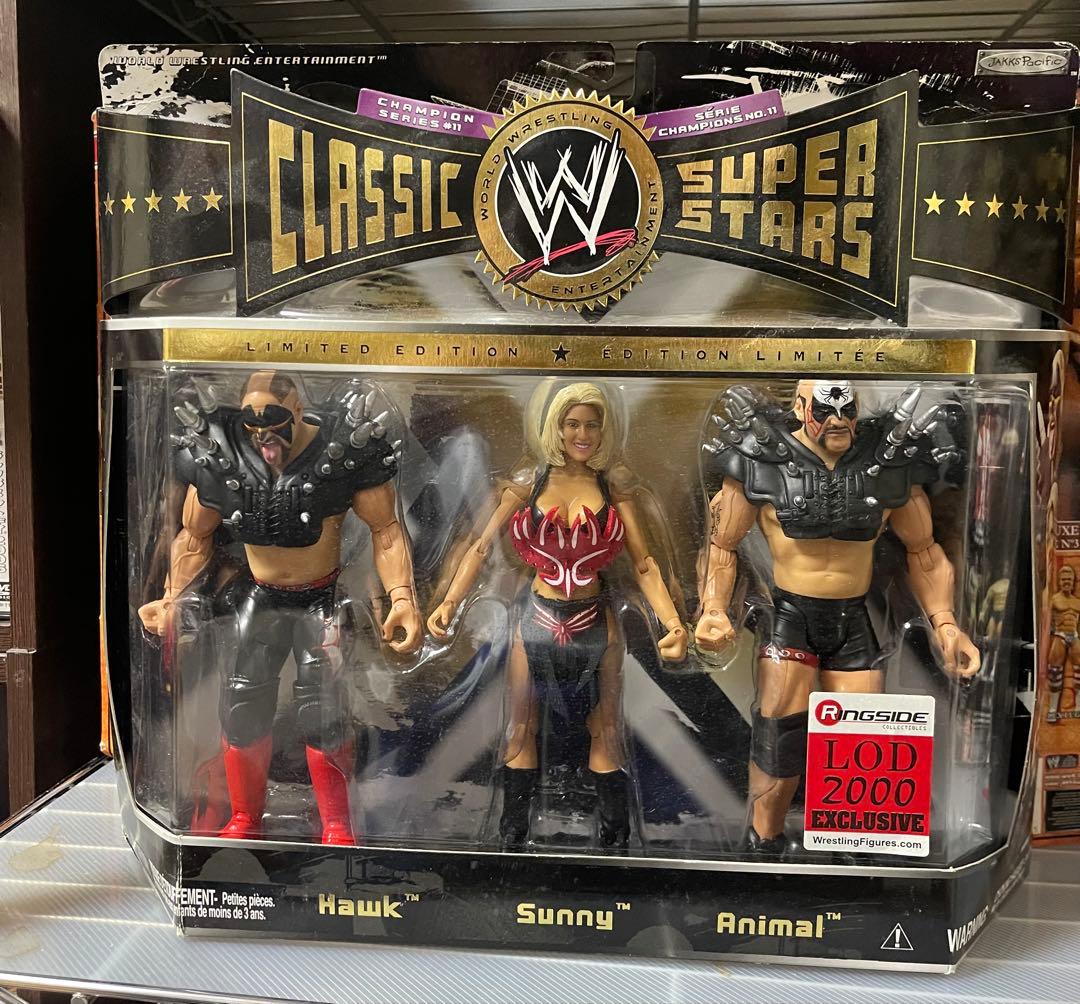 WWE リージョン•オブ・ドューム＆サニー
