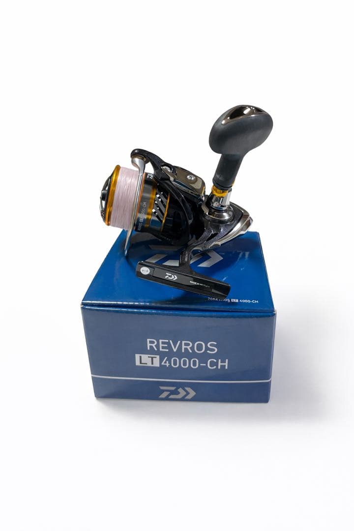 REVROS LT 4000-CH フィッシングリール