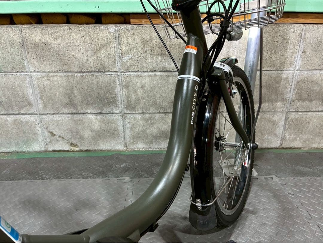 №8612電動自転車ヤマハ　パスシティーC 20インチ✨人気のカーキ✨