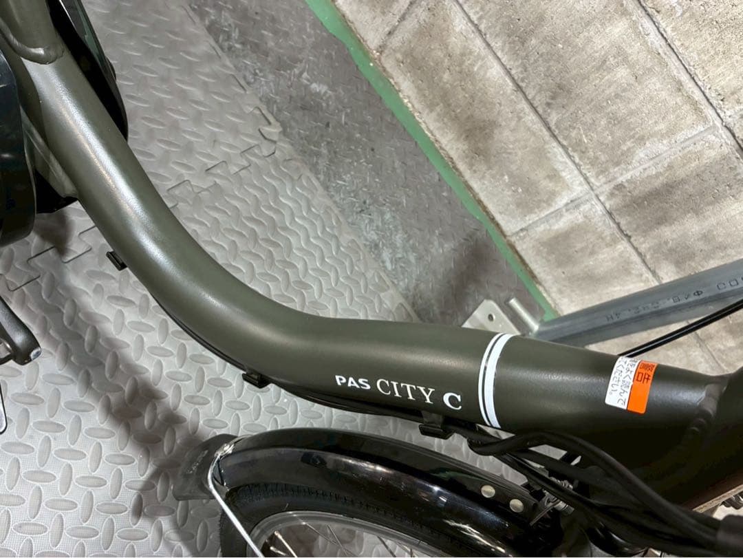 №8612電動自転車ヤマハ　パスシティーC 20インチ✨人気のカーキ✨
