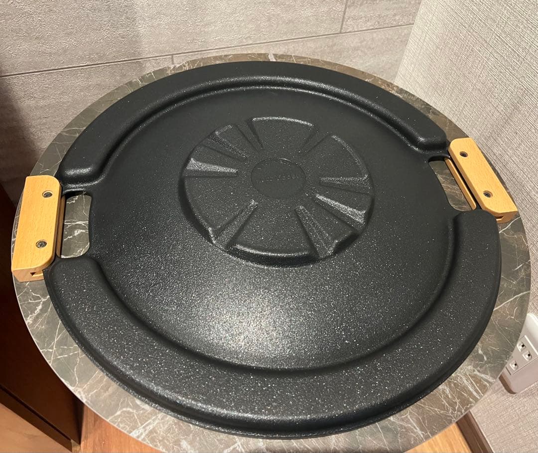 新品未使用　韓国 焼肉プレート マルチグリドル　木製ハンドル付き　42cm