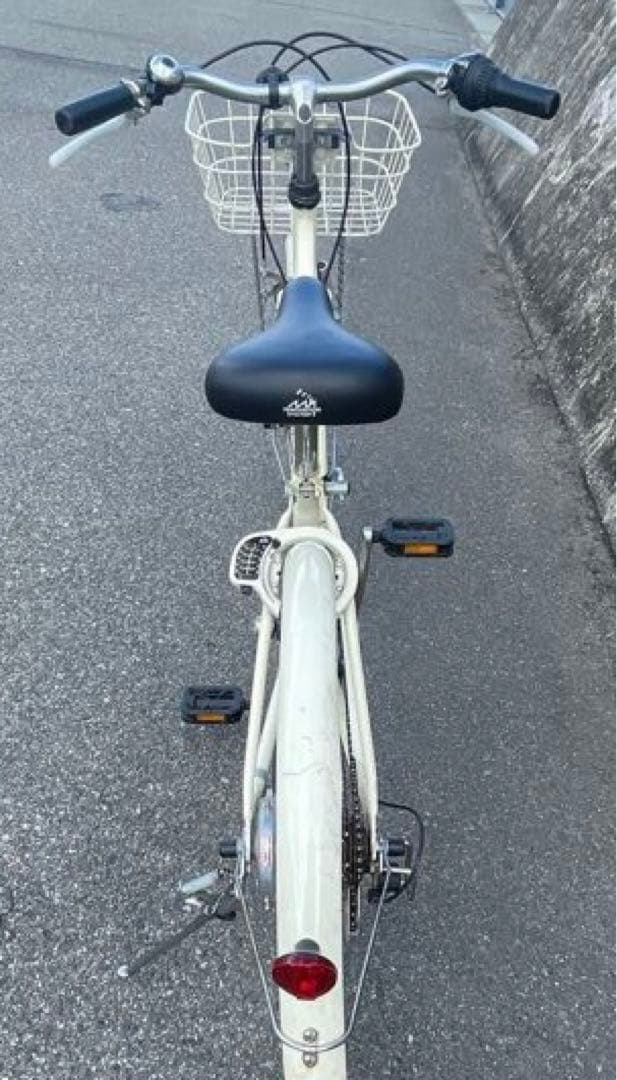 シティサイクル クリーム色 24インチ 前部バスケット付き