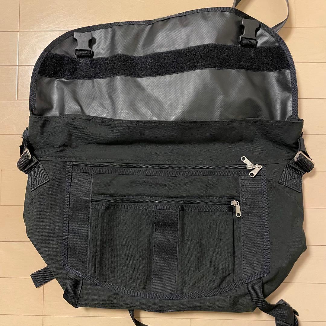 bagaboo メッセンジャーバッグ 黒　blue lug メッセンジャー