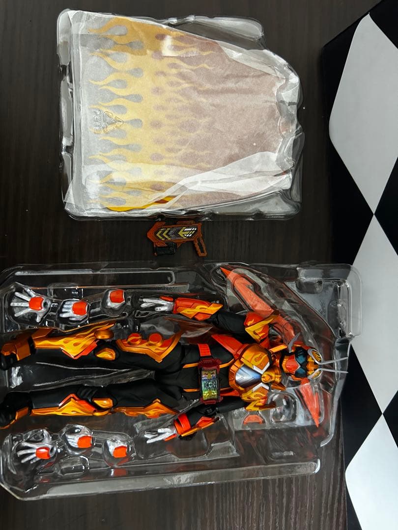 フィギュアーツ　仮面ライダーガッチャード　デイブレイク　ガッチャージガン