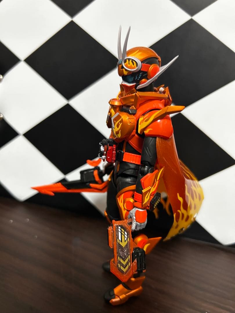 フィギュアーツ　仮面ライダーガッチャード　デイブレイク　ガッチャージガン