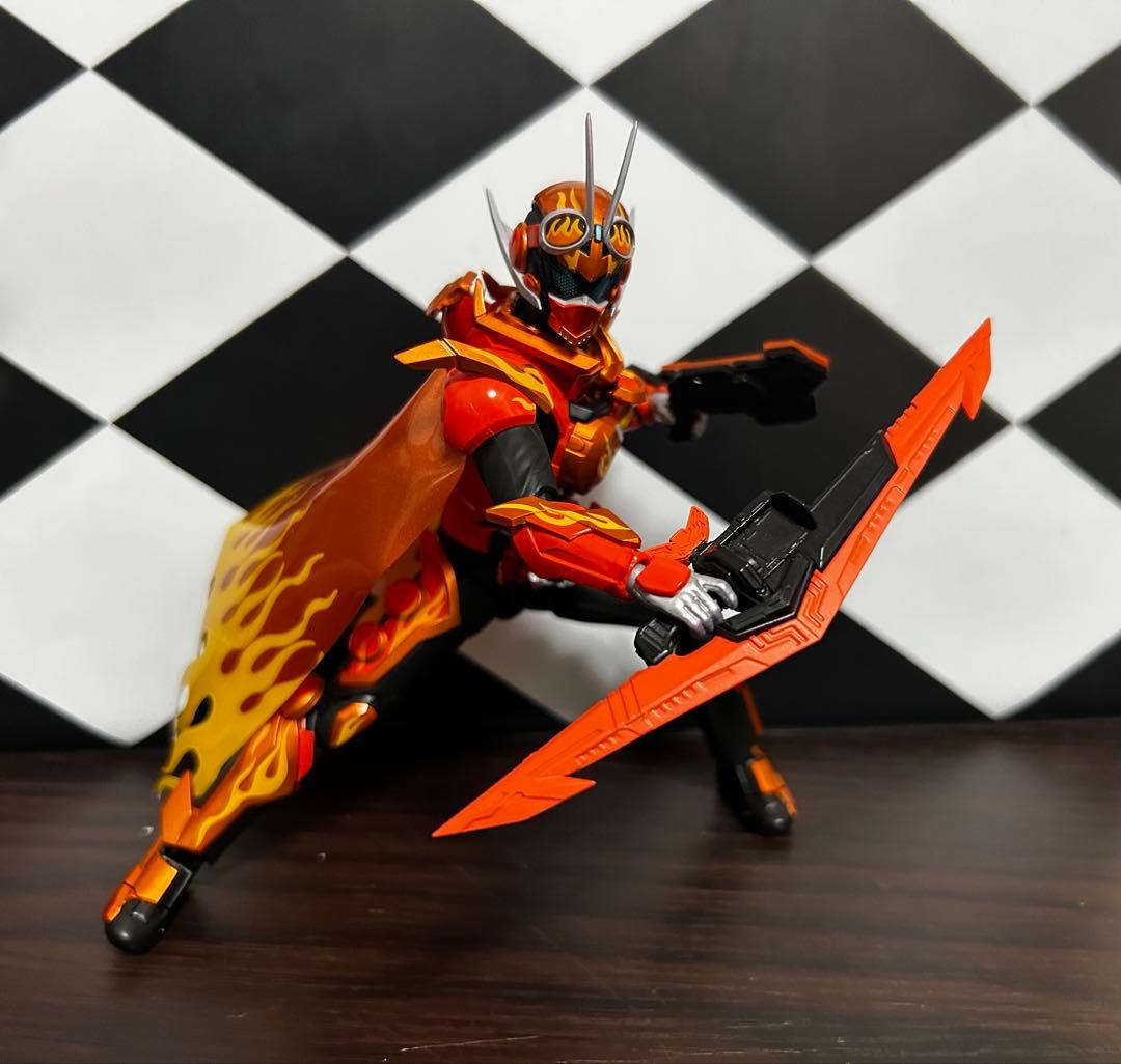 フィギュアーツ　仮面ライダーガッチャード　デイブレイク　ガッチャージガン
