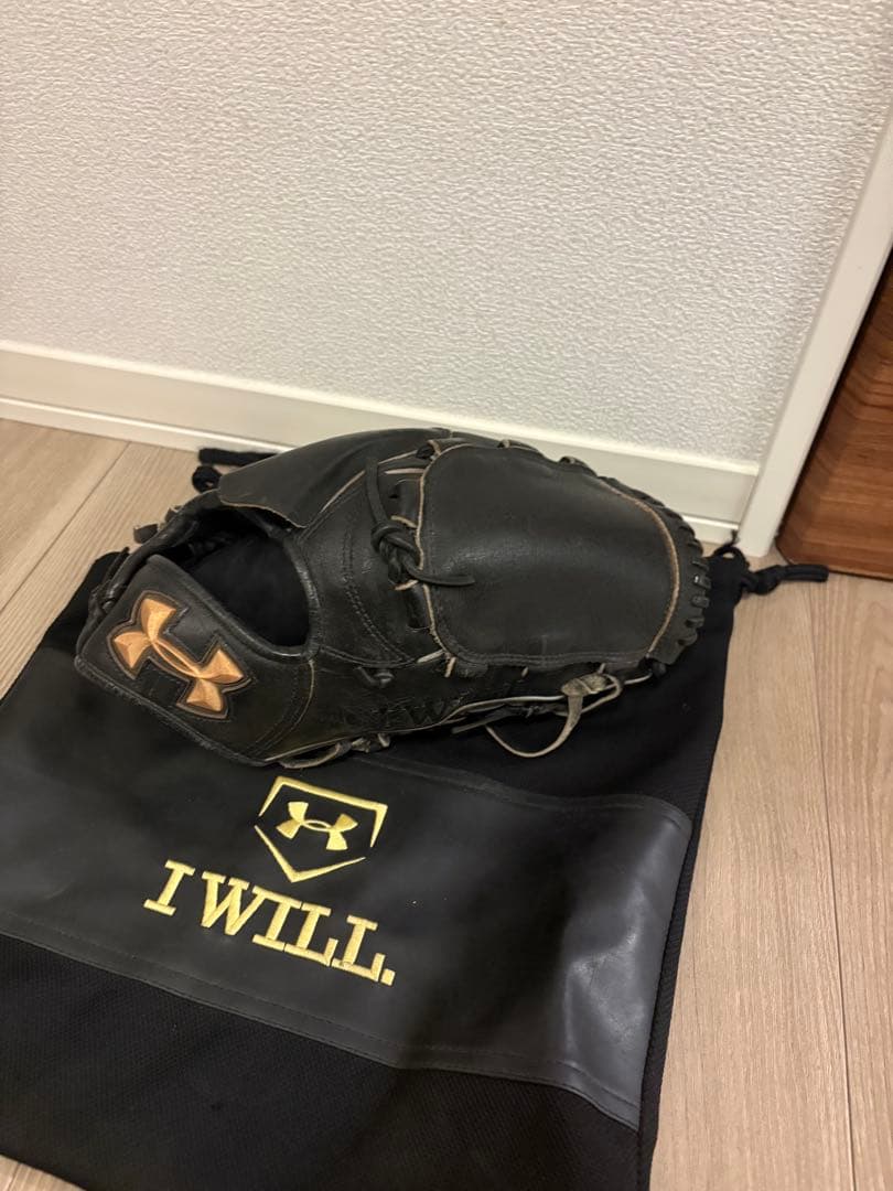 Under Armour 硬式グローブ 専用バッグ付き