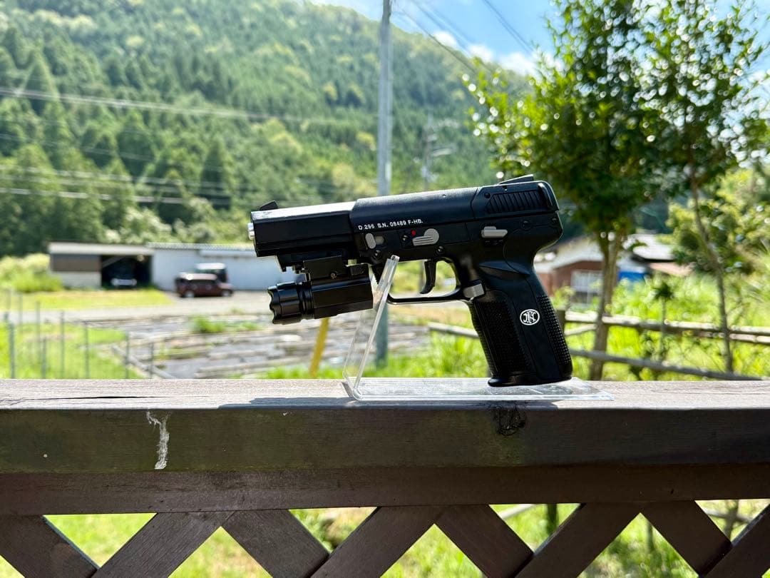 東京マルイ ガスブローバック　ファイブセブン FN5-7