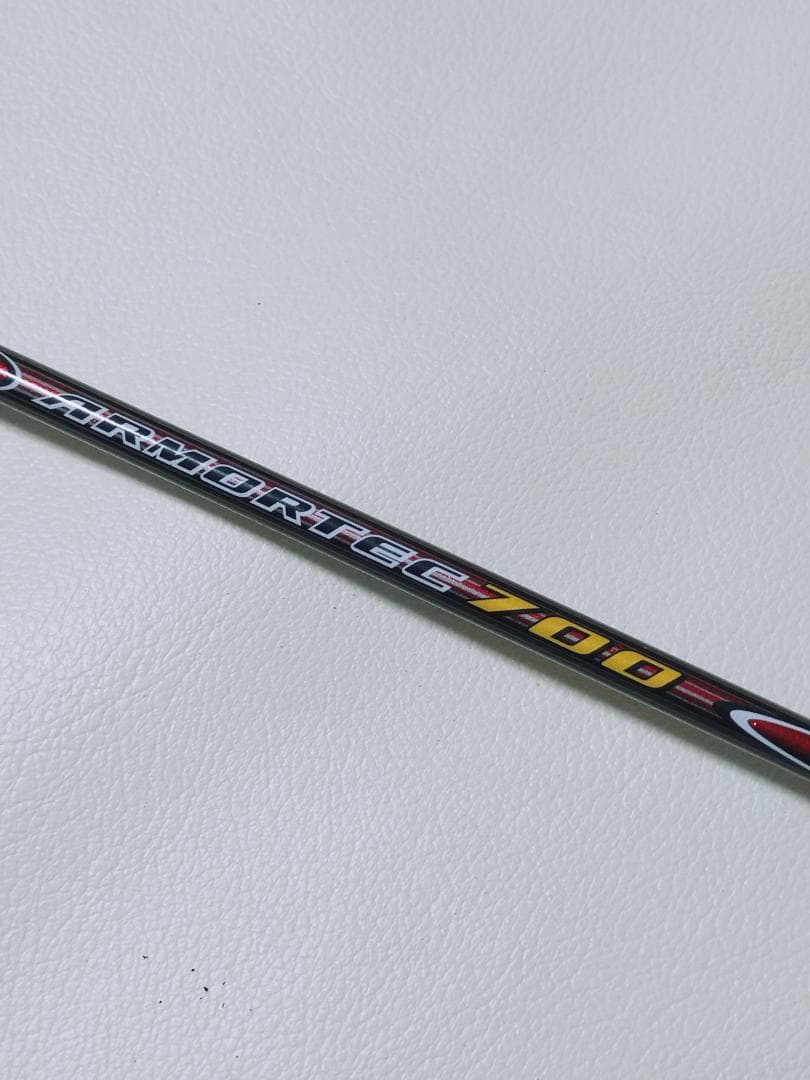 YONEX ARMORTEC 700 バドミントン　ラケット