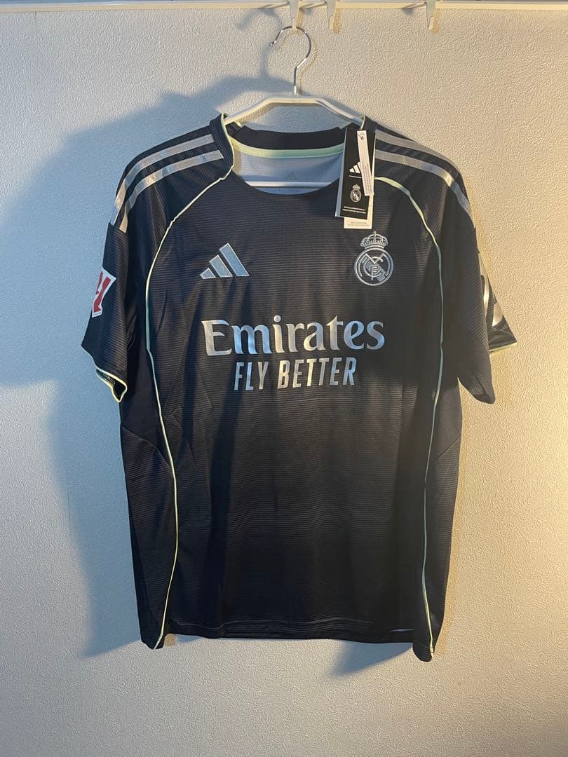 E. MILITÃO 3 レアル・マドリード シャツ 新品