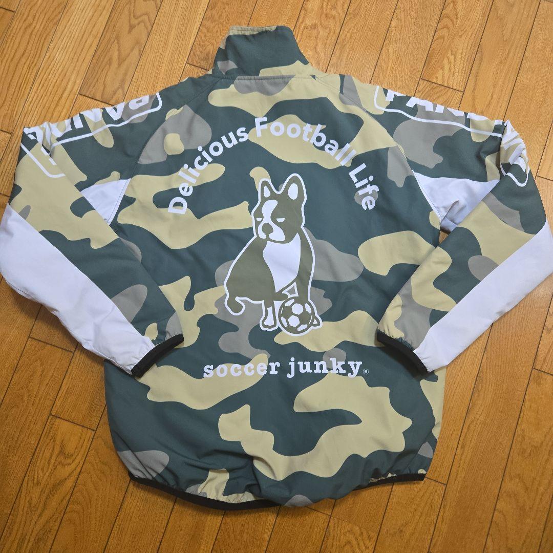 soccerJunky サッカージャンキー 中綿入りジャケット カモフラ防寒着