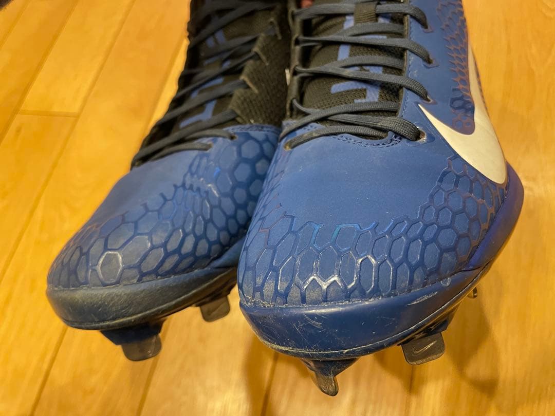 NIKE 日本未発売　トラウト野球スパイクシューズ