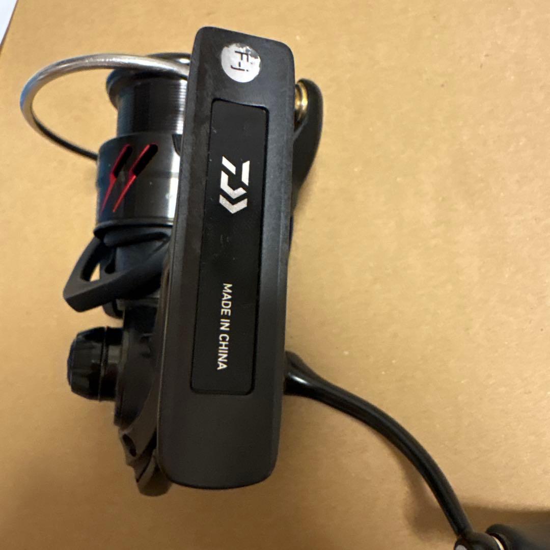 ［土日限定価格］ ダイワ　18タトゥーラLT 2500S-XH