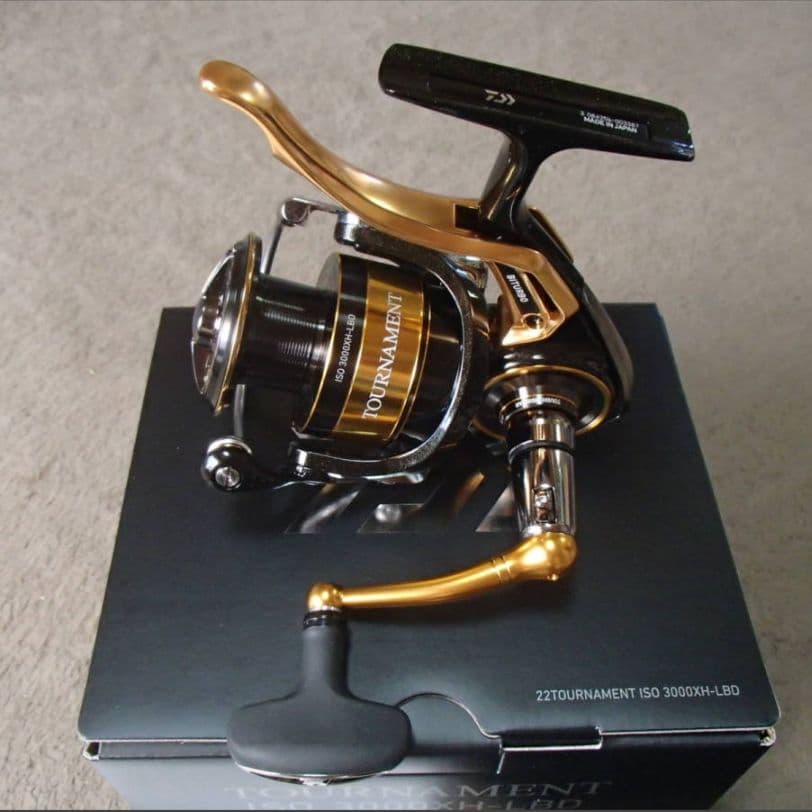 Daiwa(ダイワ)22 トーナメント ISO 3000XH-LBD 新品未使用
