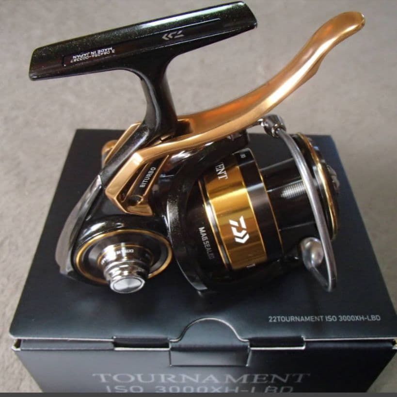Daiwa(ダイワ)22 トーナメント ISO 3000XH-LBD 新品未使用