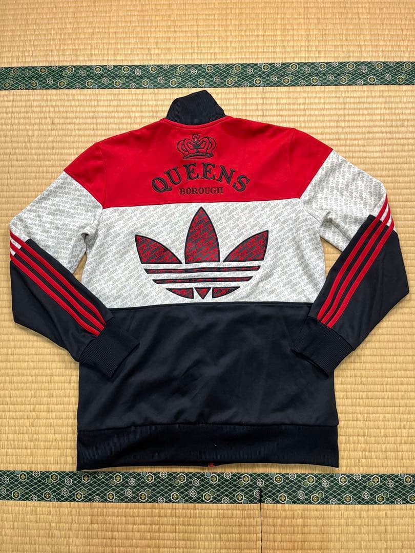 限定色　adidas ファイヤーバード QUEENS トラックジャケット